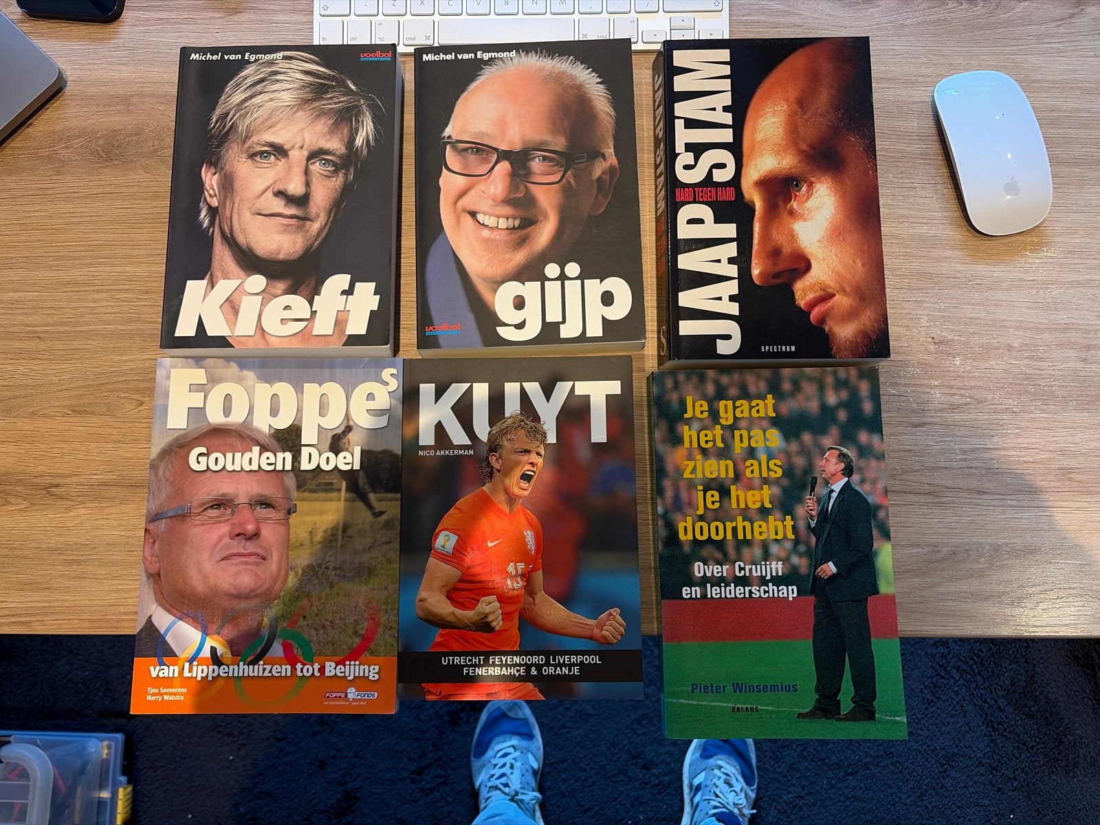 Voetbalboeken: Kieft, Gijp, Stam, Foppe, Kuyt, Cruijff, Ophalen of Verzenden, Gelezen, Balsport