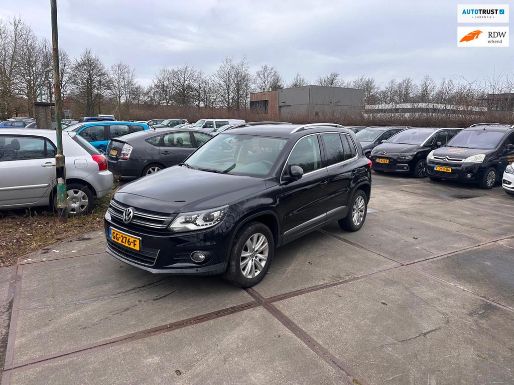 Volkswagen Tiguan 2.0 TSI Sport&Style 4Motion Automaat Defec, Auto's, Automaat, Euro 5, Gebruikt, 4 cilinders