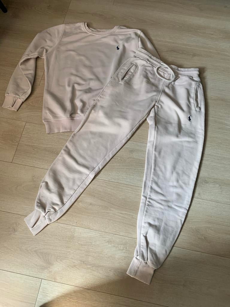 Beige pak, trui en joggingsbroek, Ophalen of Verzenden, Gedragen, Maat 46 (S) of kleiner, Beige