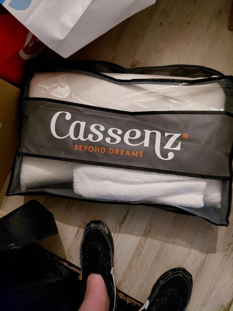Kussen te koop splinternieuw, Huis en Inrichting, Eenpersoons, Wit, Nieuw, Ophalen of Verzenden