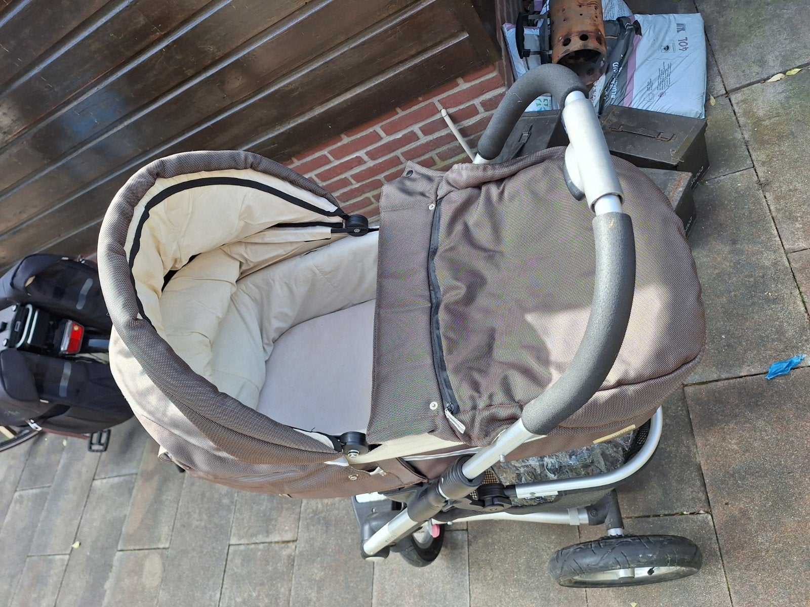 Mutsy Active AG-07 Combiwagen met Reiswieg en Accessoires, Ophalen