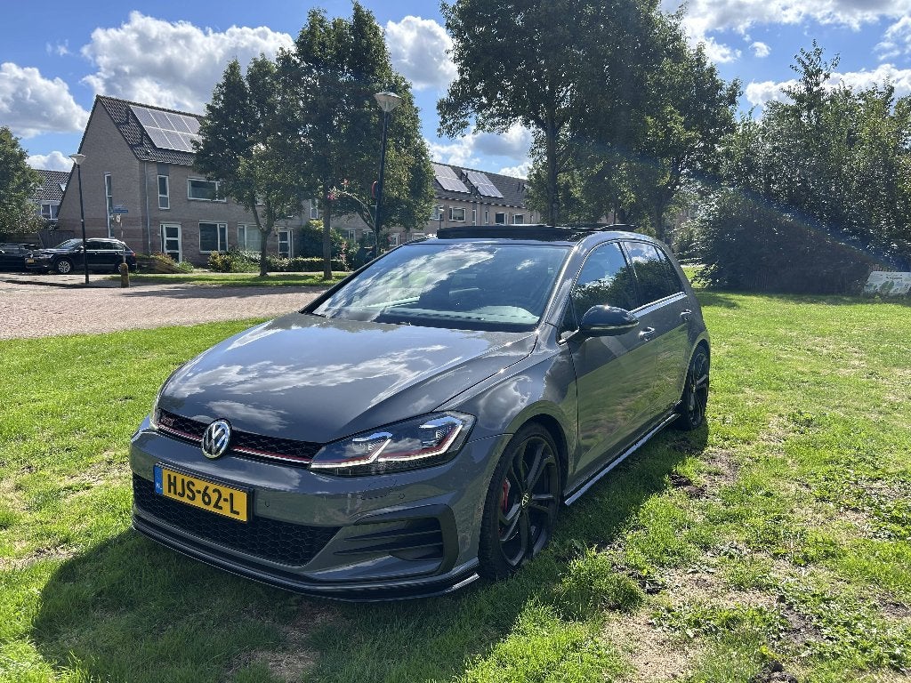 VOLKSWAGEN GOLF - GTI TCR - PURE GREY - 2019 - PANO, Auto's, 1330 kg, Zwart, 4 cilinders, 1984 cc