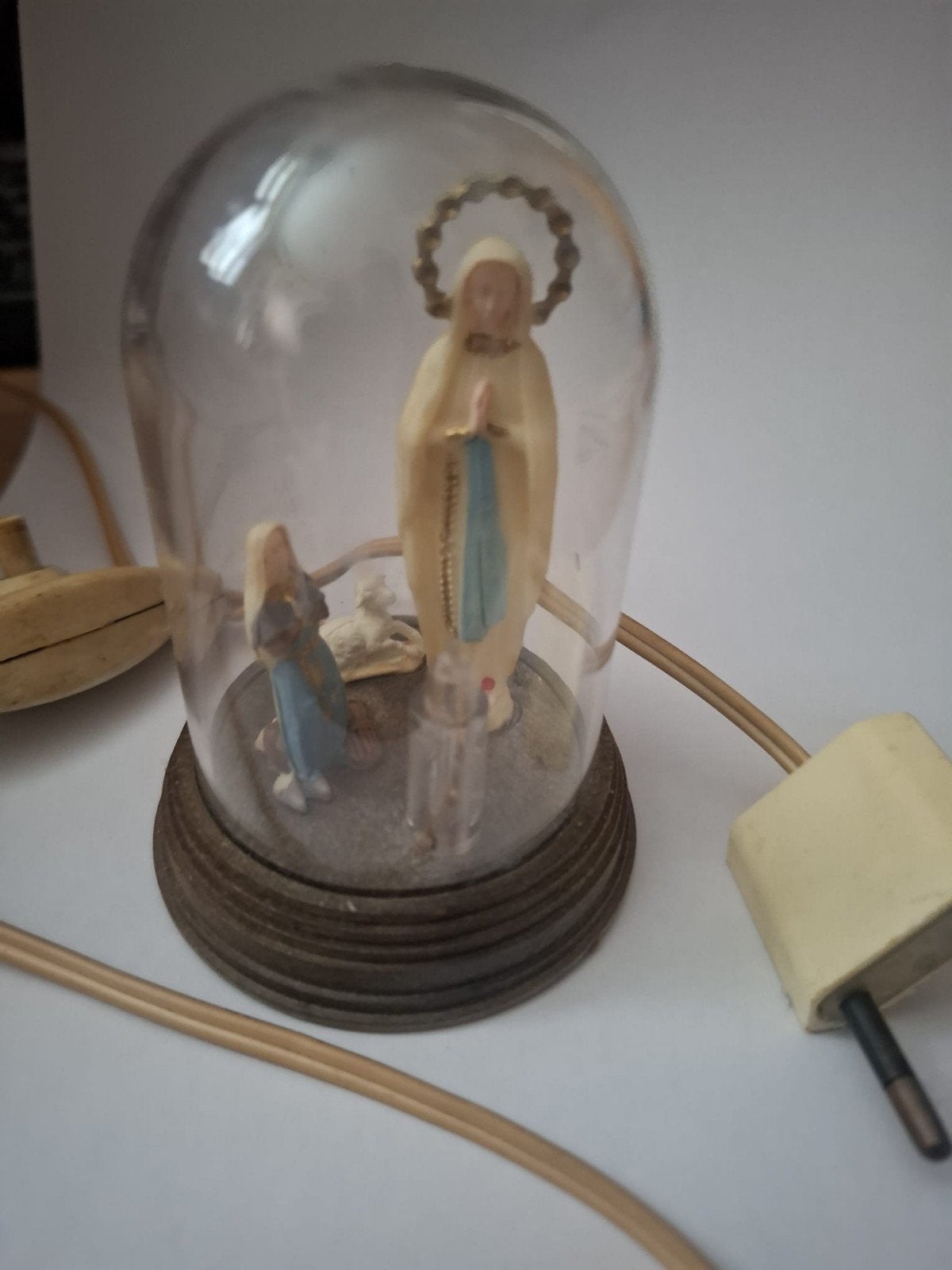 Vintage Maria Beeldje met Verlichting onder Glazen Stolp, Ophalen of Verzenden