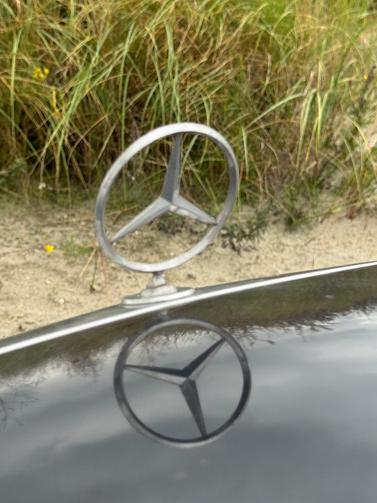 Oldtimer Mercedes-Benz 200-Serie 2.3 230 TE K6 1986 Zwart, foto 3
