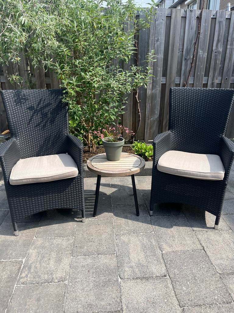 2 mooie stoelen merk LIFE met tafel en zitkussen. As za weg, Tuin en Terras, Gebruikt, Loungeset, Wicker, Stoel