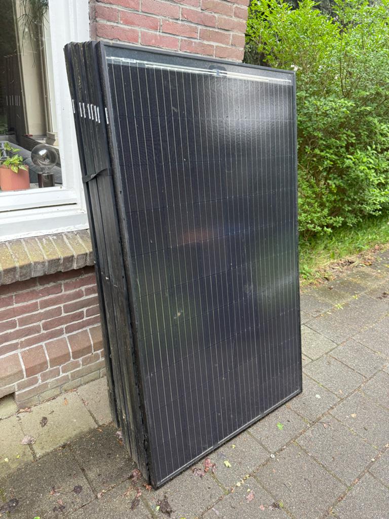 11x DENIM Zonnepanelen M325BTG - 325Wp, Doe-het-zelf en Verbouw, Zonnepanelen en Toebehoren, Ophalen, Gebruikt, Paneel, 200 wattpiek of meer