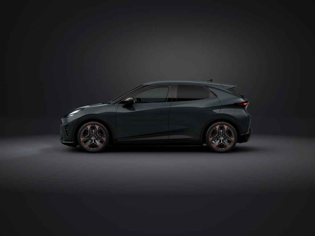 CUPRA Raval 210pk Performance First Edition 56 kWh | 19" Vel, Auto's, Cupra, 12 maanden, Overige modellen, Blauw, Alcantara