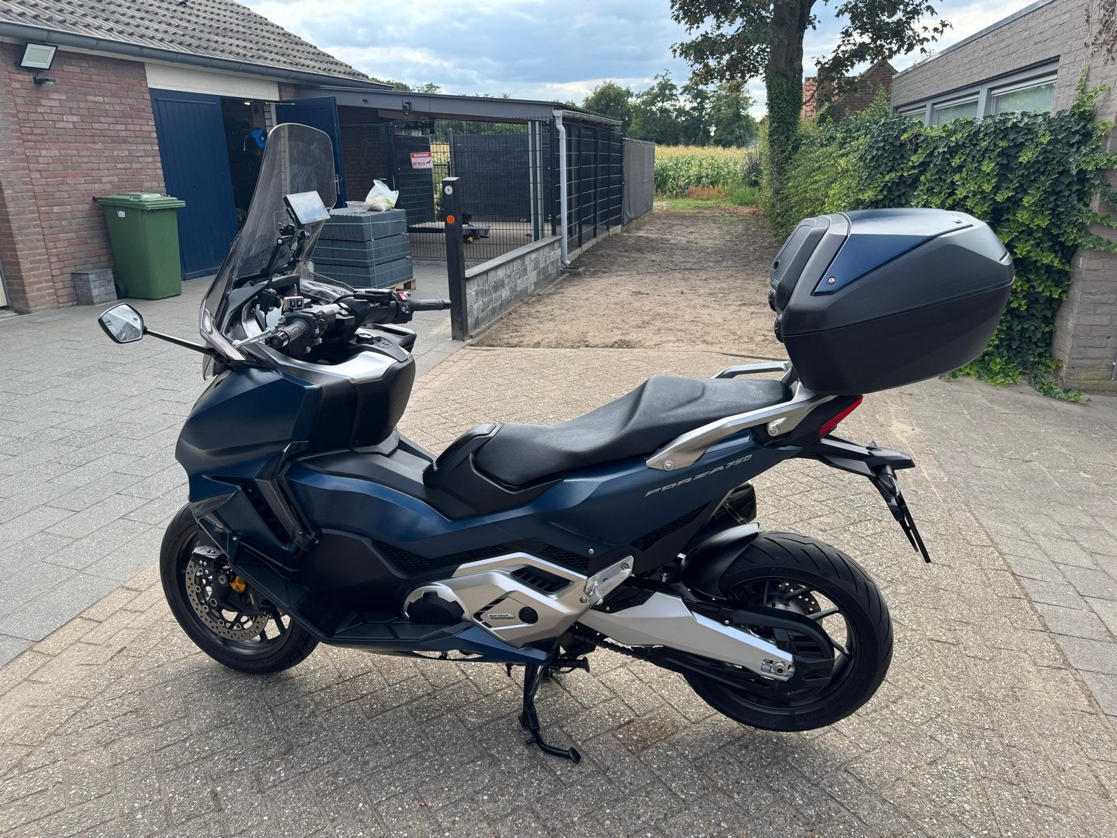 Honda Forza 750 - Sportieve en comfortabele motorscooter, Motoren, Gebruikt, Particulier, Meer dan 35 kW, Minimaal motorrijbewijs A2