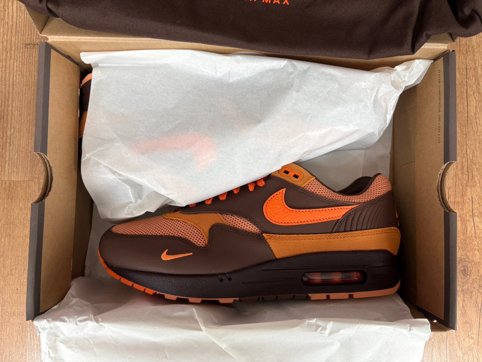 Nike Air Max 1 King’s Day maat 43, Overige kleuren, Nieuw, Ophalen of Verzenden, Sneakers of Gympen