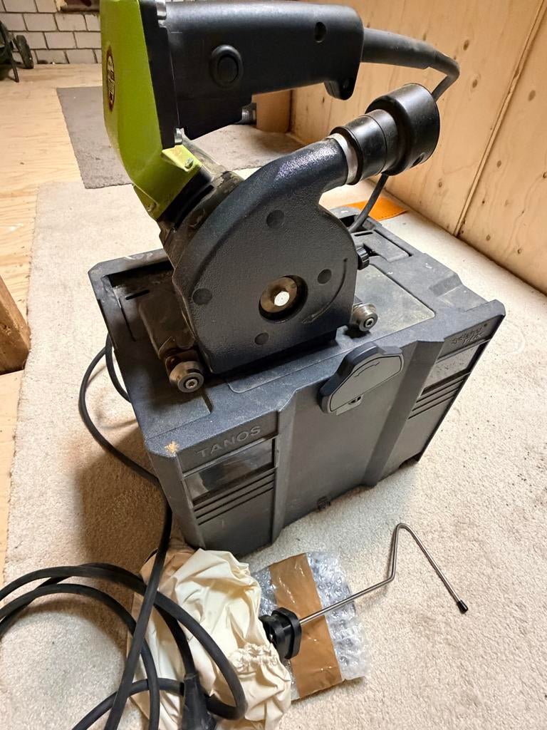 Tanos zaagmachine - Compact en krachtig, Overige typen, 600 tot 1200 watt, Ophalen of Verzenden, Zo goed als nieuw