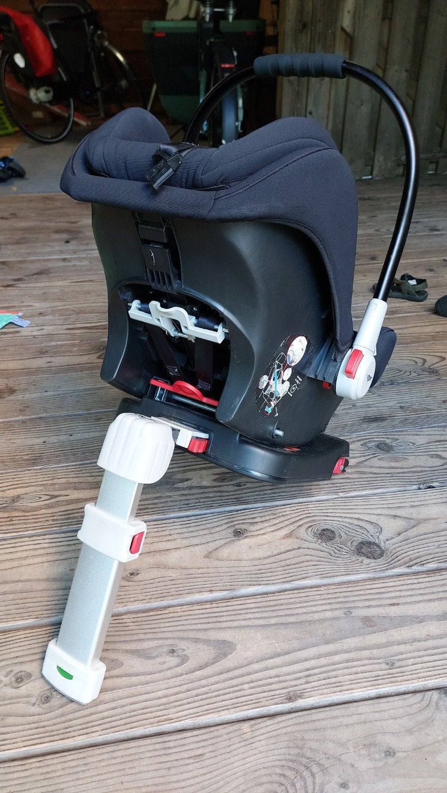 Slee autostoel met Isofix base en gordelbevestiging, Autogordel of Isofix, Gebruikt, Zijbescherming, 0 t/m 13 kg