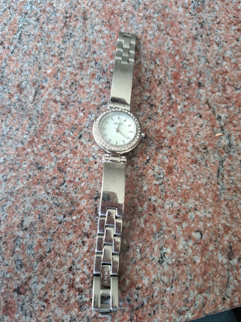 Horloge DKNY, Sieraden, Tassen en Uiterlijk, Horloges | Dames, Staal, Gebruikt, Staal, DKNY