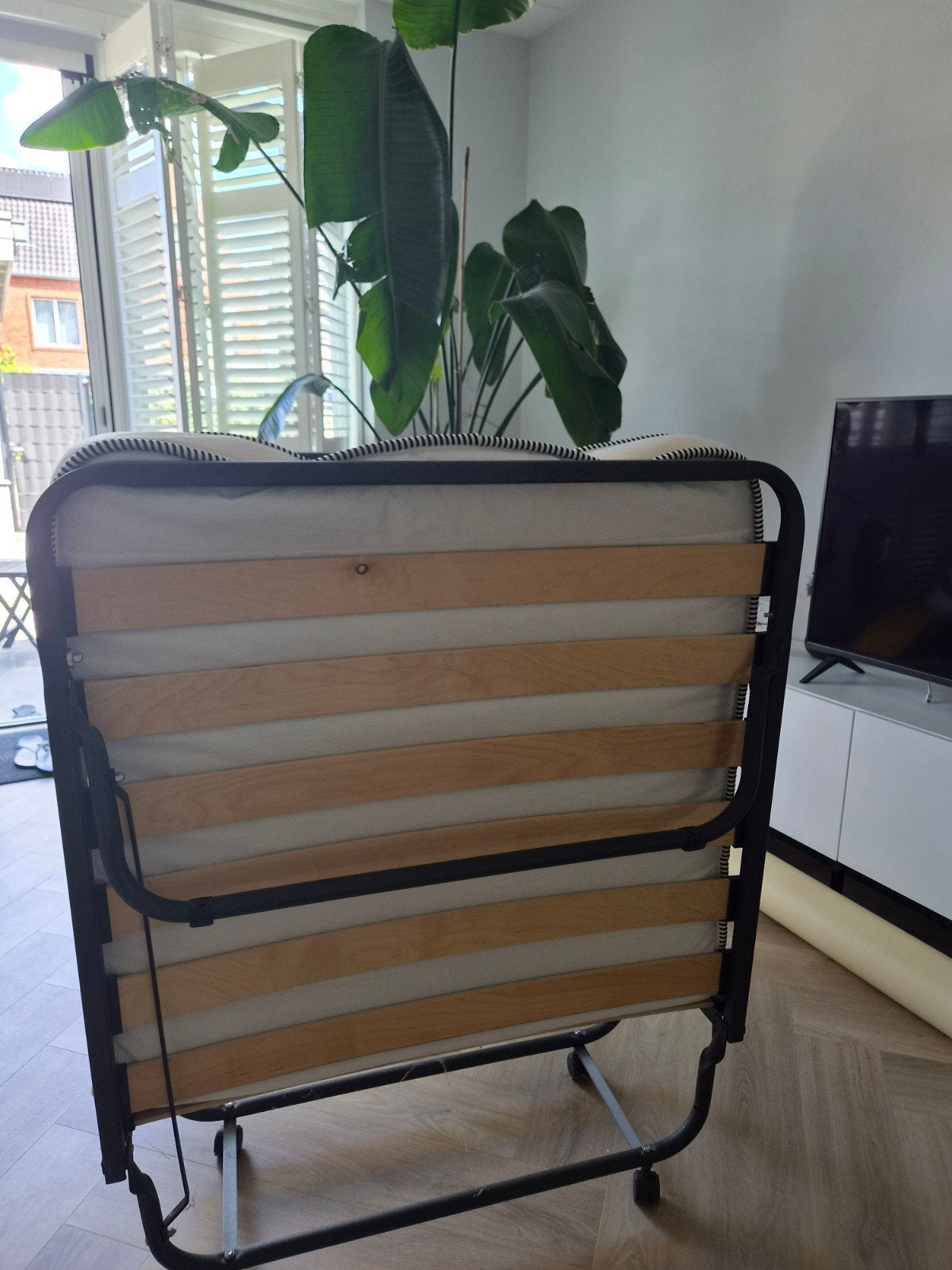 Te koop handig inklapbaar logeerbed, Ophalen, Eenpersoons, 190 cm of minder, 80 cm