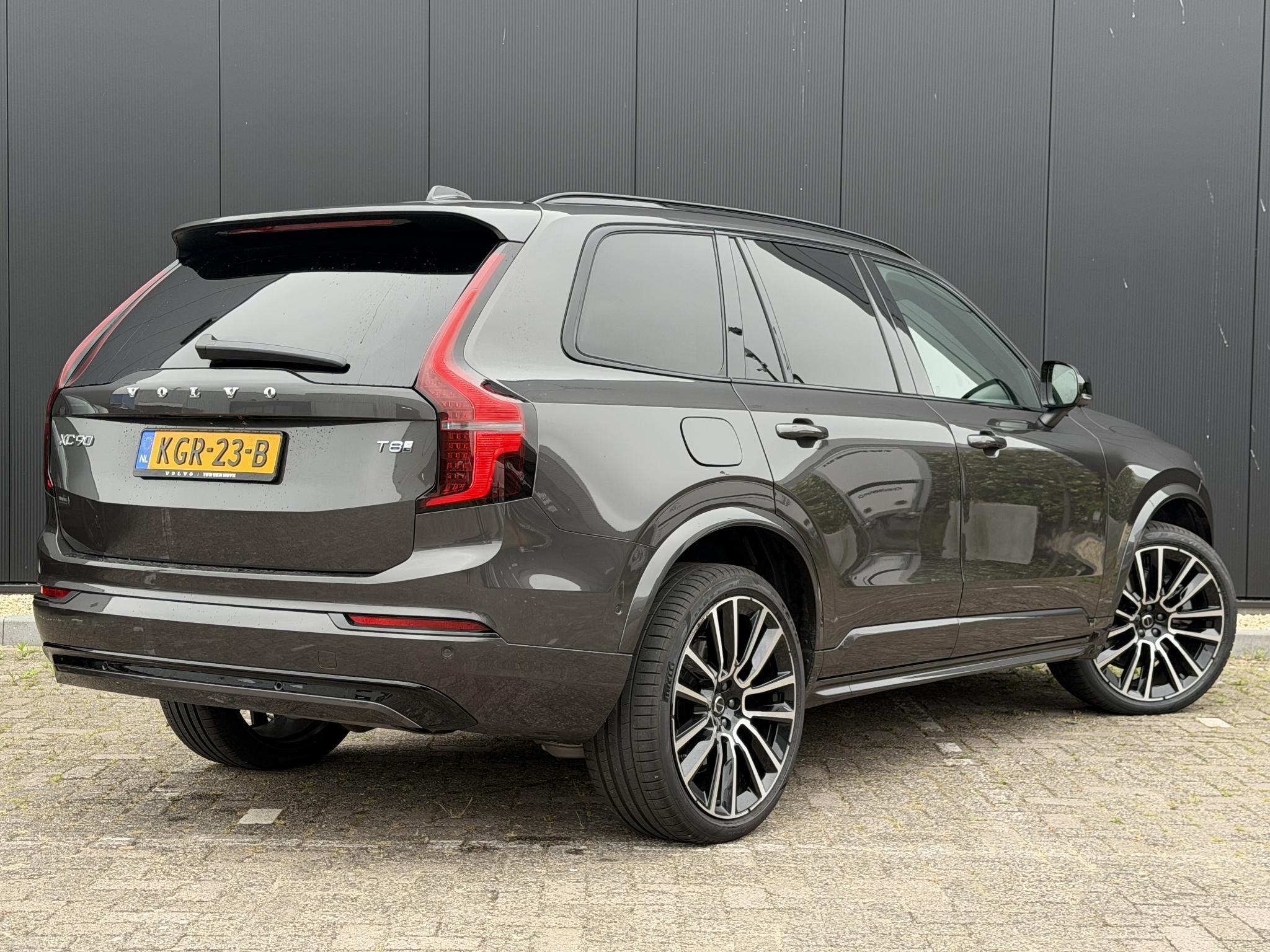Volvo XC90 2.0 T8 Plug-in hybrid AWD Ultra Dark Executive Ed, Gebruikt, 4 cilinders, Vierwielaandrijving, Te koop