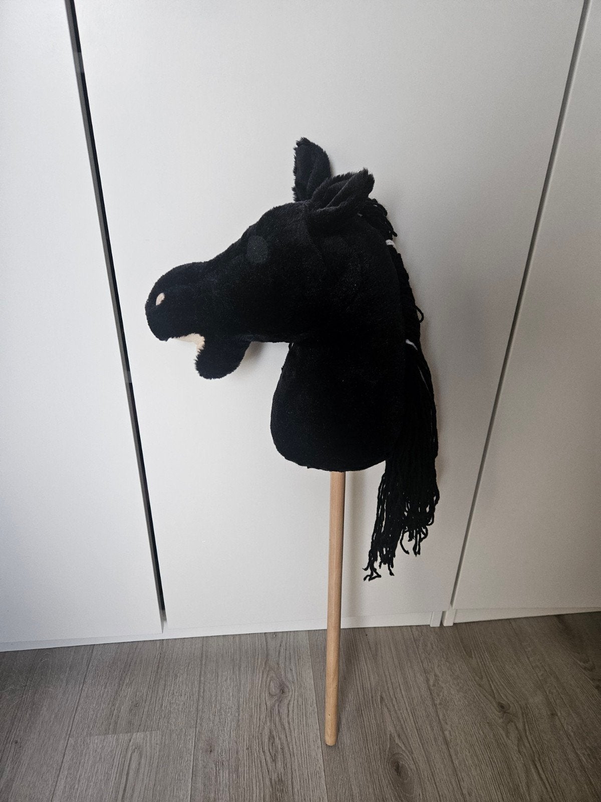 Hobby horse zwart stokpaard, Ophalen, Zo goed als nieuw, Jongen of Meisje