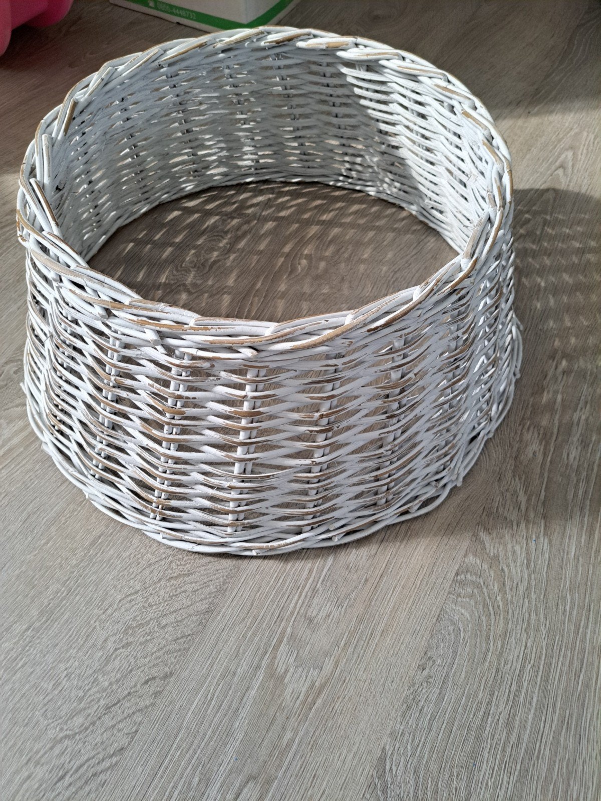 Witte rieten mand voor om de kerstboom, Diversen, Ophalen, Nieuw