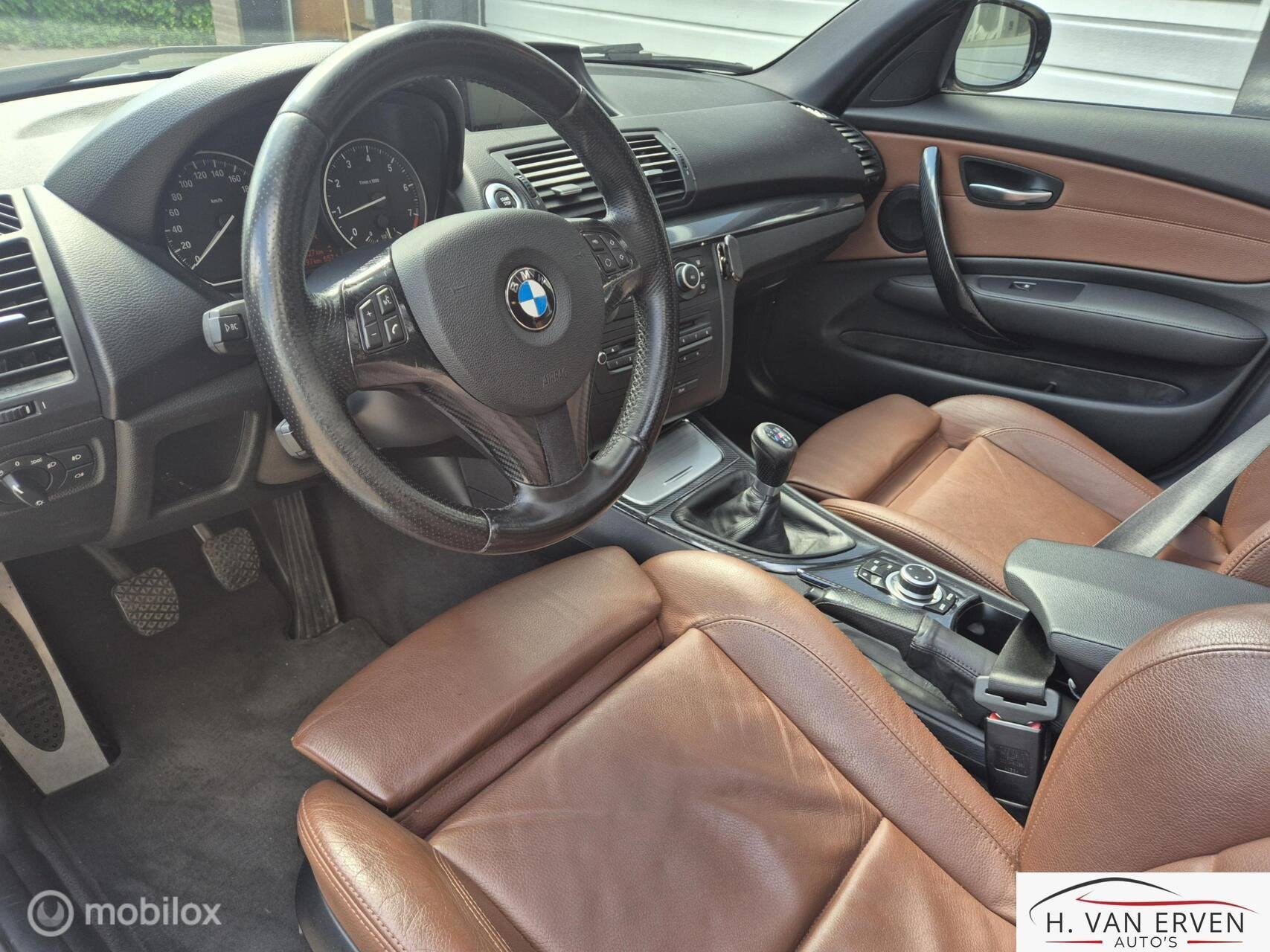 BMW 1-serie 120i SCHUIFKANTELDAK XENON PDC 17" SPORTSTOELEN, 1-Serie, Euro 5, 1995 cc, 680 kg