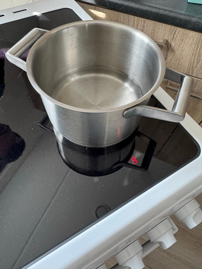 ETNA Inductie Fornuis met Oven deze week 300 staat in de weg, Hete lucht, 60 cm of meer, Zo goed als nieuw, Energieklasse A of zuiniger