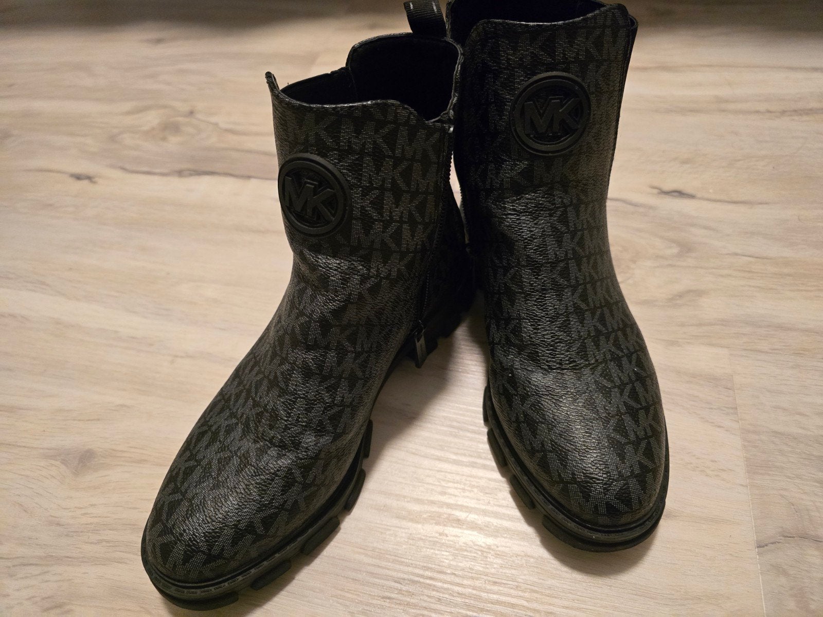 Boots Michael Kors, size 34 in perfect condition like new, Ophalen, Zo goed als nieuw, Zwart