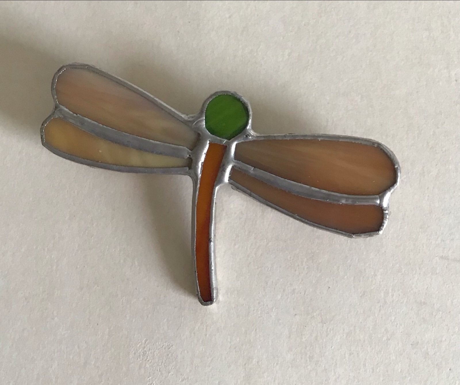 Unieke Glas in lood libel broche - Handgemaakt sieraad, Sieraden, Tassen en Uiterlijk, Overige materialen, Gebruikt, Overige kleuren