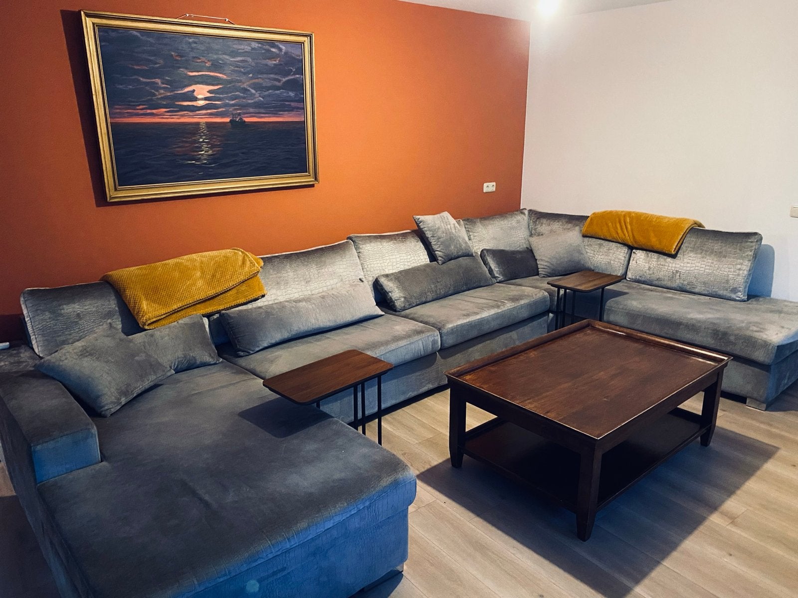 5 meubels Besta ikea bruine kast, bankstel, kast tv vriezer, Ophalen, Gebruikt