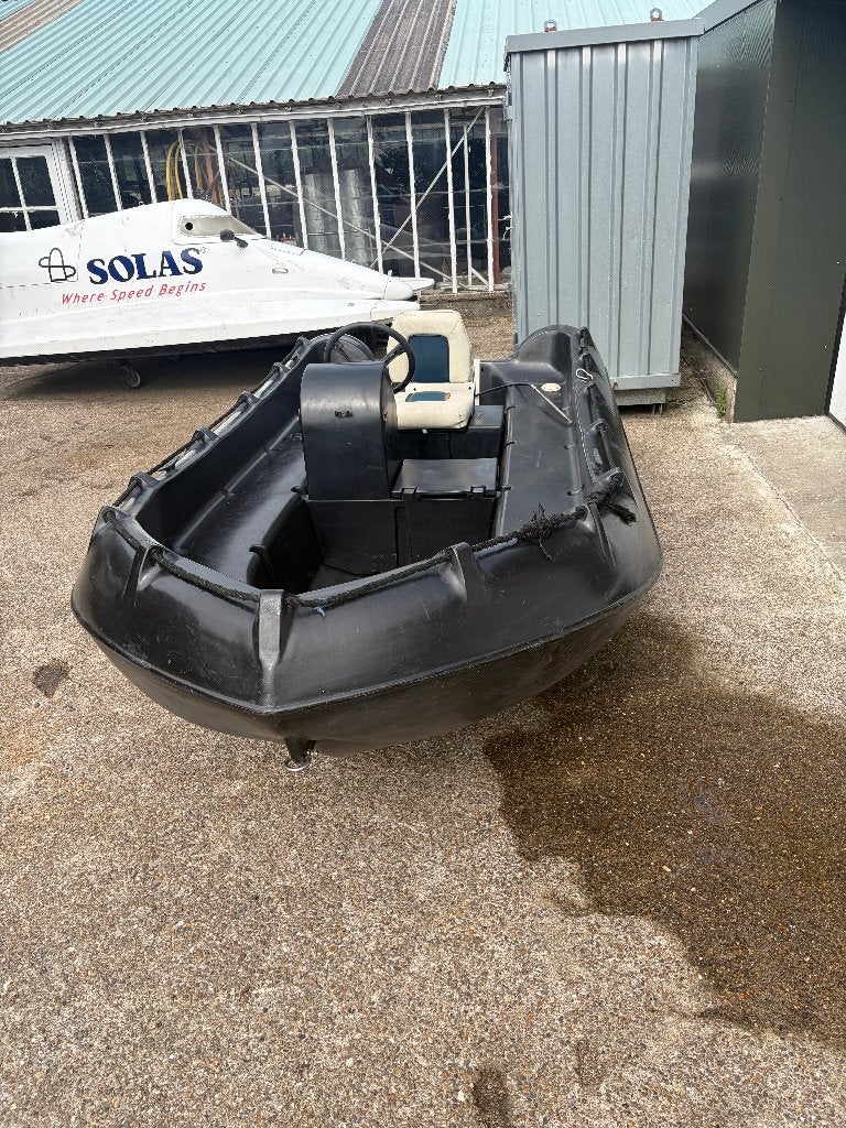 Goed gebruikte zwarte Whaly 370 met bank en stuurconsole, Ophalen, Overige materialen, Gebruikt, Buitenboordmotor