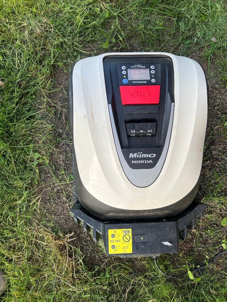 Robot maaier Honda live 40 mower, Ophalen of Verzenden, Zo goed als nieuw, Meer dan 25 cm, Honda