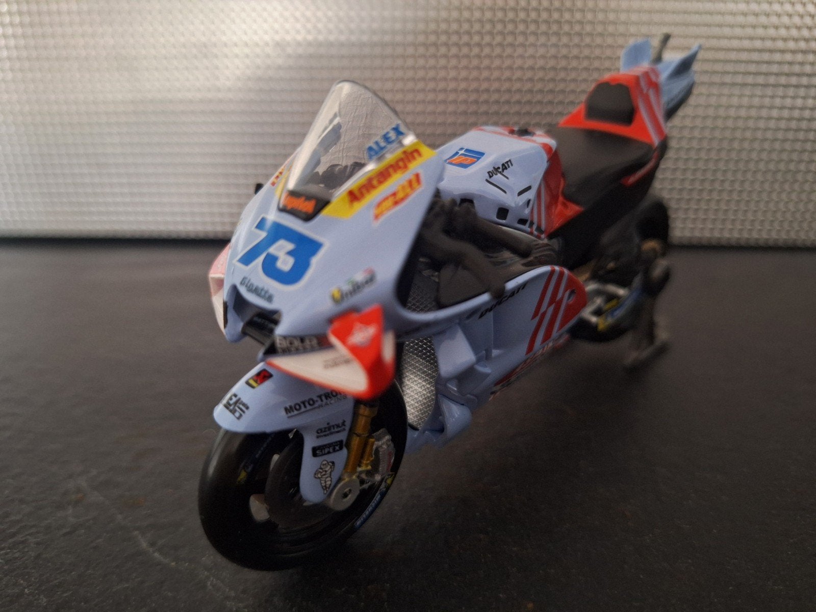 Ducati Desmosedici GP24 # 73  Schaal 1:18, Maisto, Nieuw, Ophalen of Verzenden, Maisto
