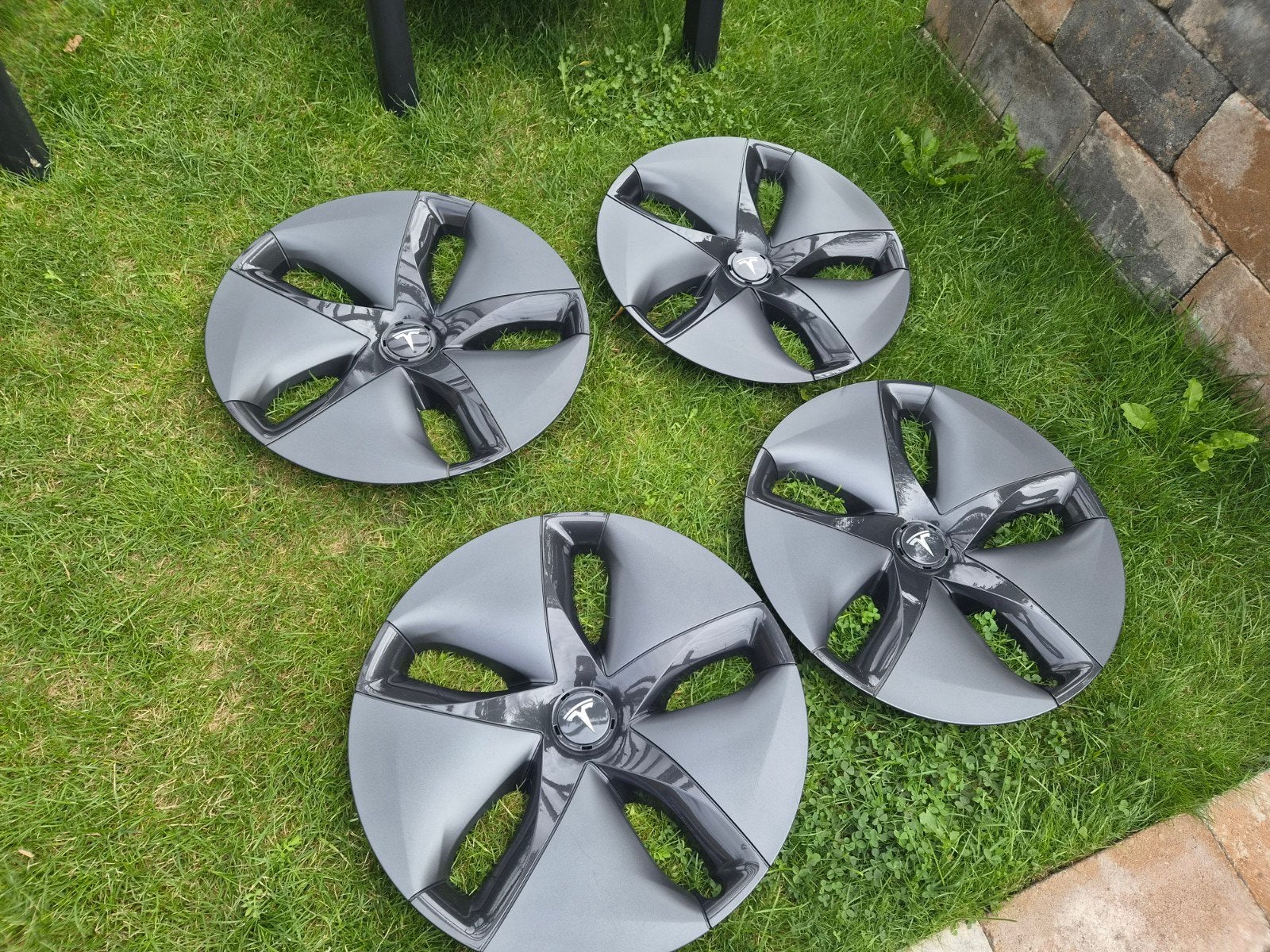 Tesla wieldoppen 19 inch, Auto diversen, Wieldoppen, Ophalen of Verzenden, Zo goed als nieuw