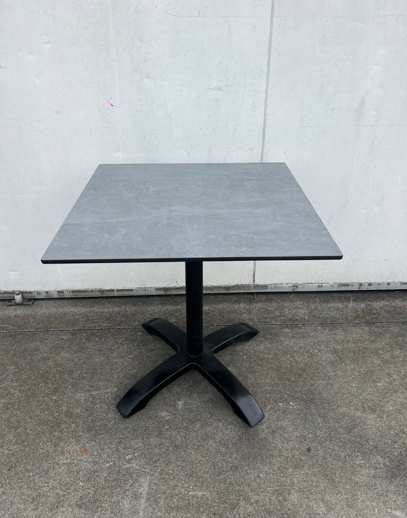 1 horeca bistro terrastafel trespa volkern 70x70 betonlook, Ophalen, Zo goed als nieuw