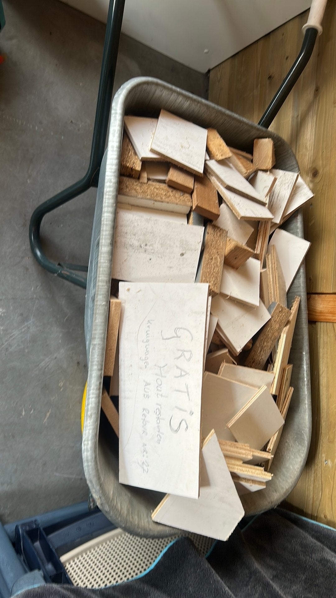 GRATIS restanten hout, Minder dan 3 m³, Ophalen