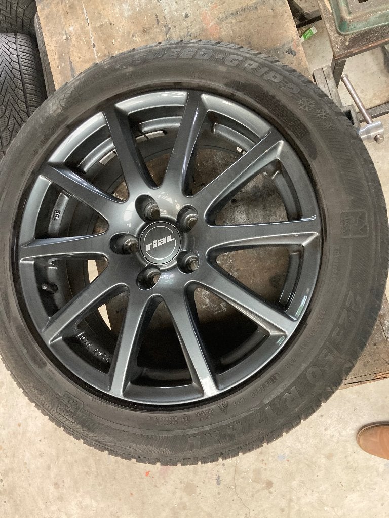 Wiel, Auto-onderdelen, Banden en Velgen, Banden en Velgen, Winterbanden, 17 inch, 225 mm, Personenwagen, Gebruikt, Ophalen