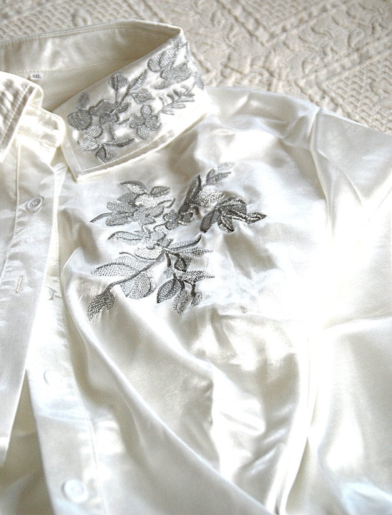 Nieuw !! Blouse wit met zilver, Kleding | Dames, Ophalen of Verzenden, Nieuw, Maat 46/48 (XL) of groter, Wit