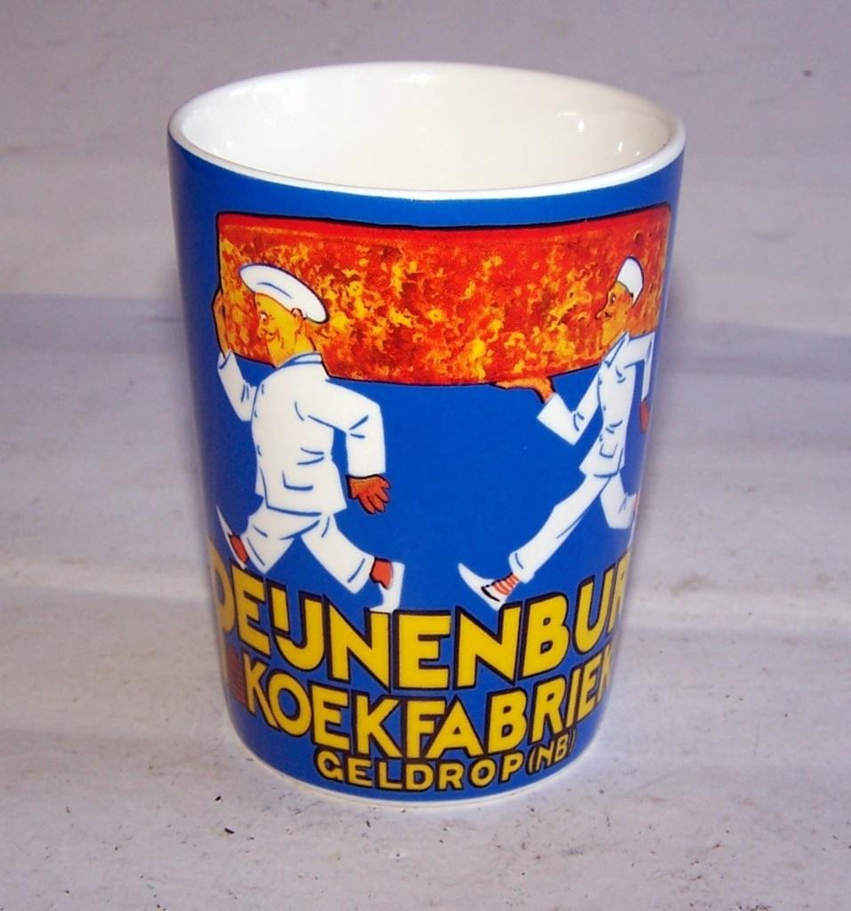 Peijnenburg's Koekfabriek mok. Nieuwstaat., Keramiek, Ophalen of Verzenden, Zo goed als nieuw, Overige stijlen
