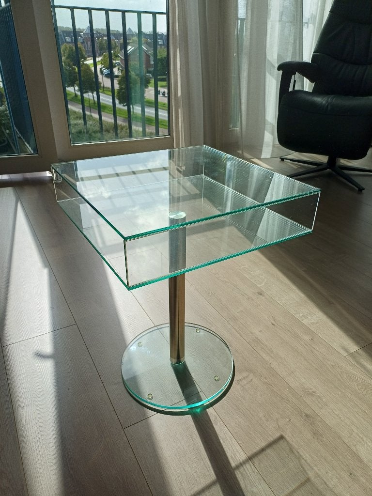 Glazen bijzettafeltje, Minder dan 55 cm, Gebruikt, Vierkant, Glas