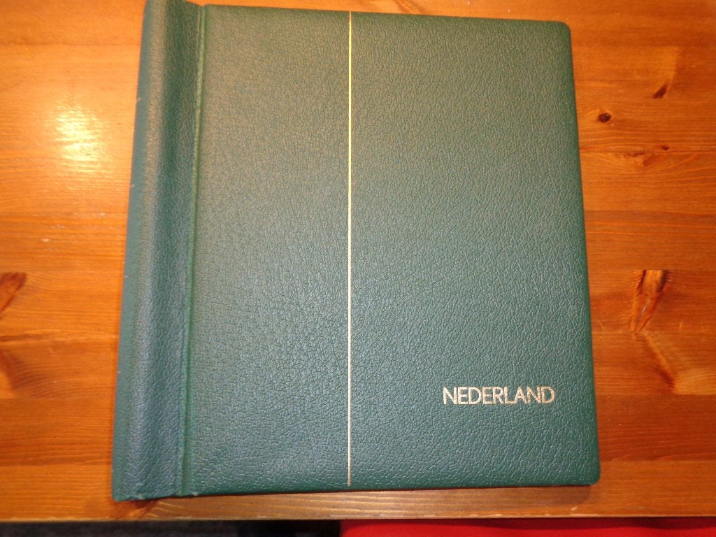 kleine collectie postfris Nederland in leuchtturm klemband *, Verzenden, Nederland