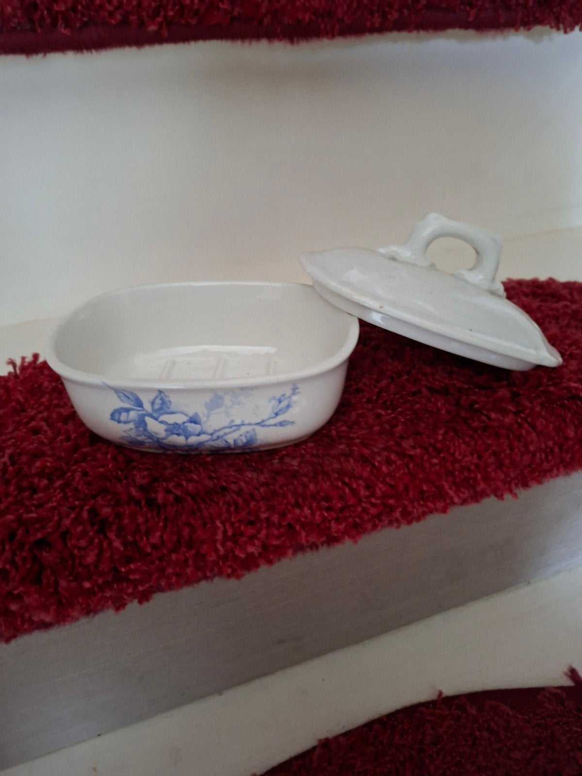 Antieke zeepbakje met deksel - Blauw bloemmotief, Antiek en Kunst, Ophalen