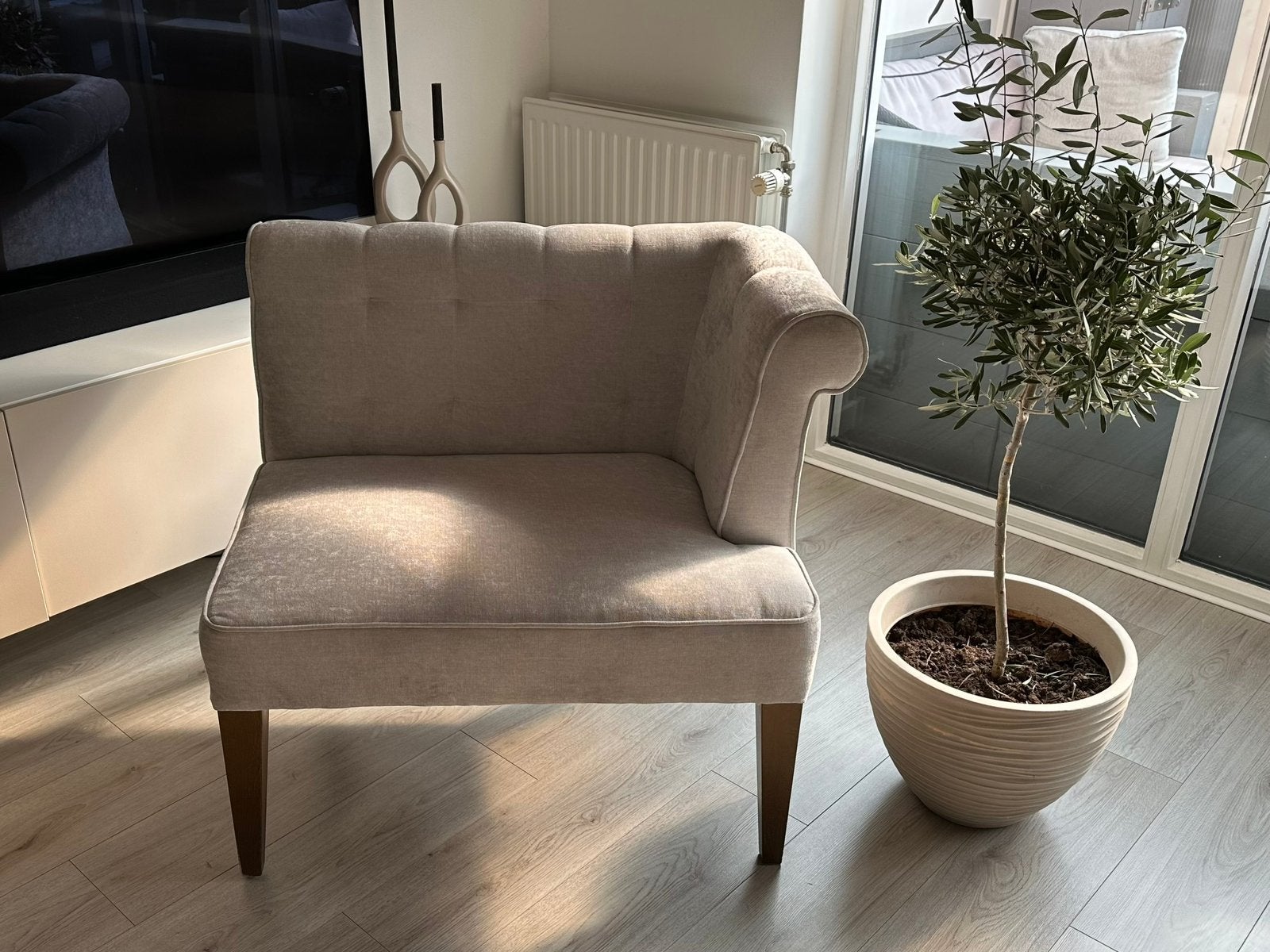 5x Mooie Velvet Sofa’s Fluwelen Bankjes Merk Satelliet, Ophalen, Zo goed als nieuw