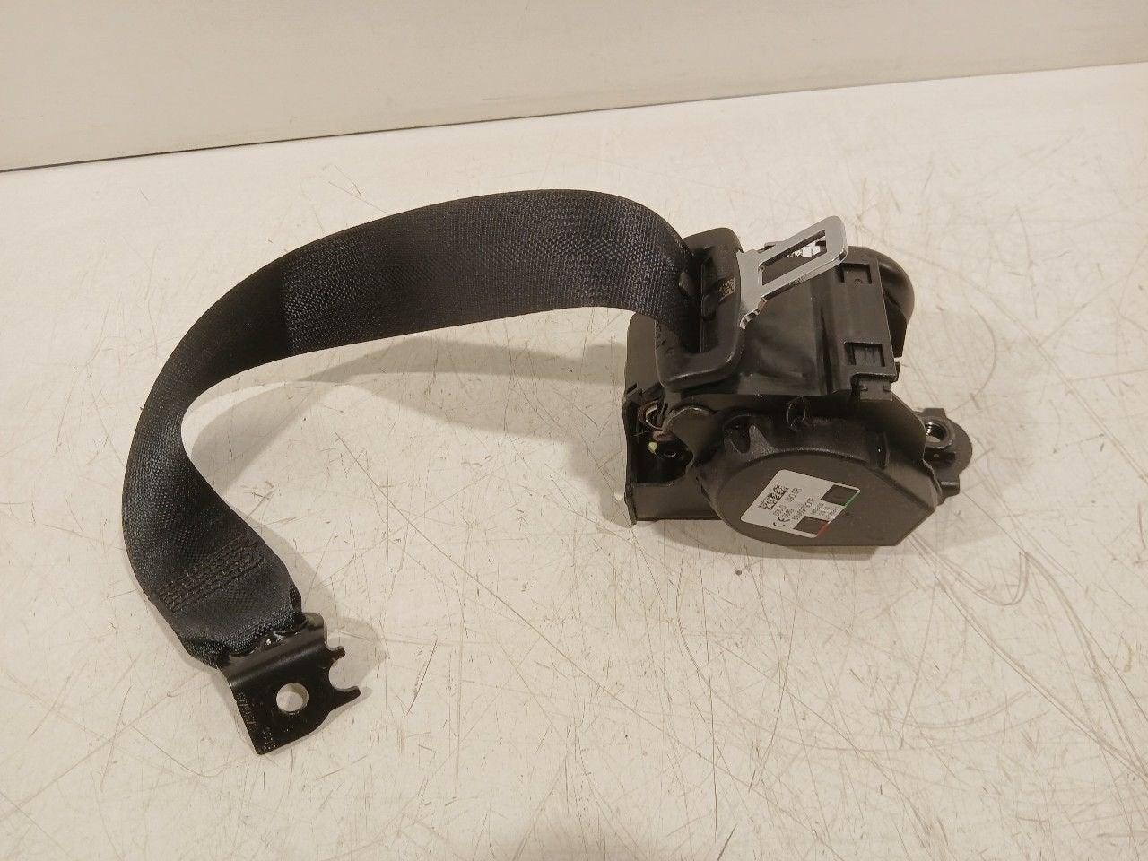 Veiligheidsgordel rechts achter Renault Clio, Auto-onderdelen, Interieur en Bekleding, Onderdelen@venauto.nl, Van der Ven Autorecycling B.V.
