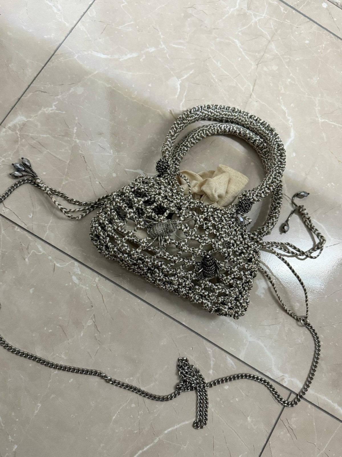 Zara gehaakte tas met kralen en ketting, Sieraden, Tassen en Uiterlijk, Ophalen, Zo goed als nieuw, Overige kleuren, Avondtasje