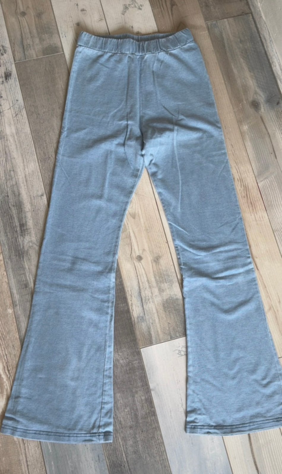 Flared broek van Hema in maat 146/152, Ophalen of Verzenden, Zo goed als nieuw, Meisje, Broek