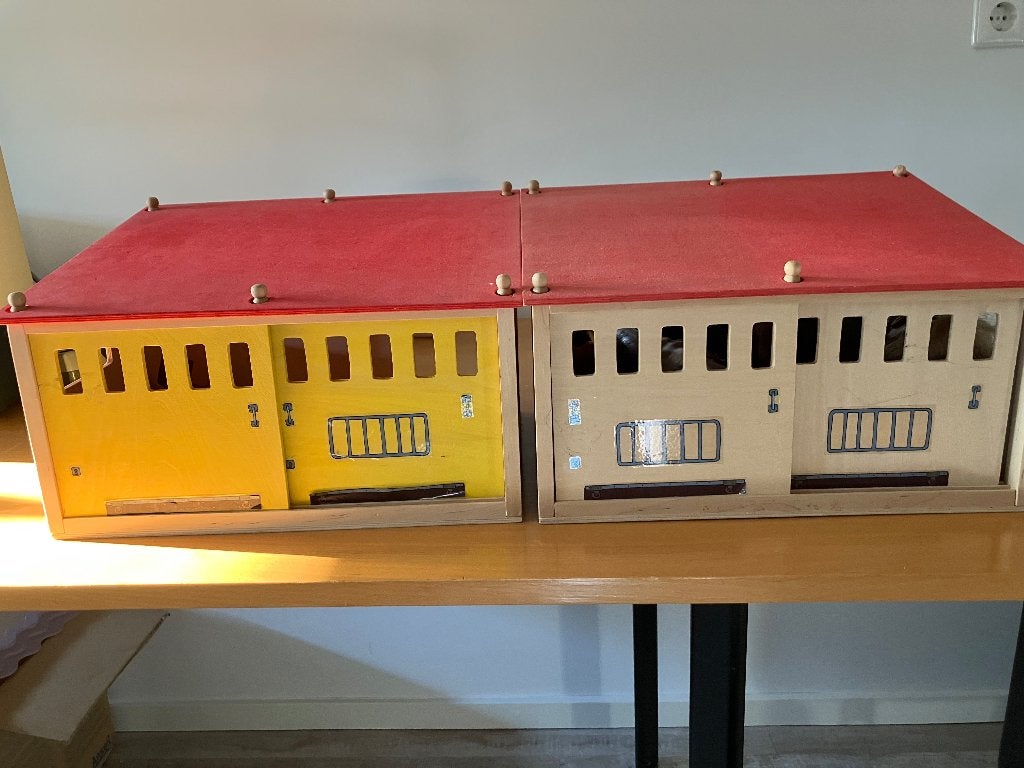 Speelgoed paardenstallen hout, Ophalen, Gebruikt