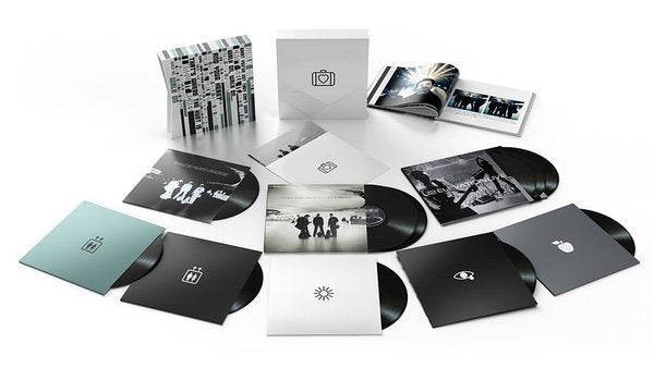 Vinyl 11LP+Boek Box U2 All That You Cant Leave Behind NIEUW, Boxset, Pop, Ophalen of Verzenden, Inclusief poster