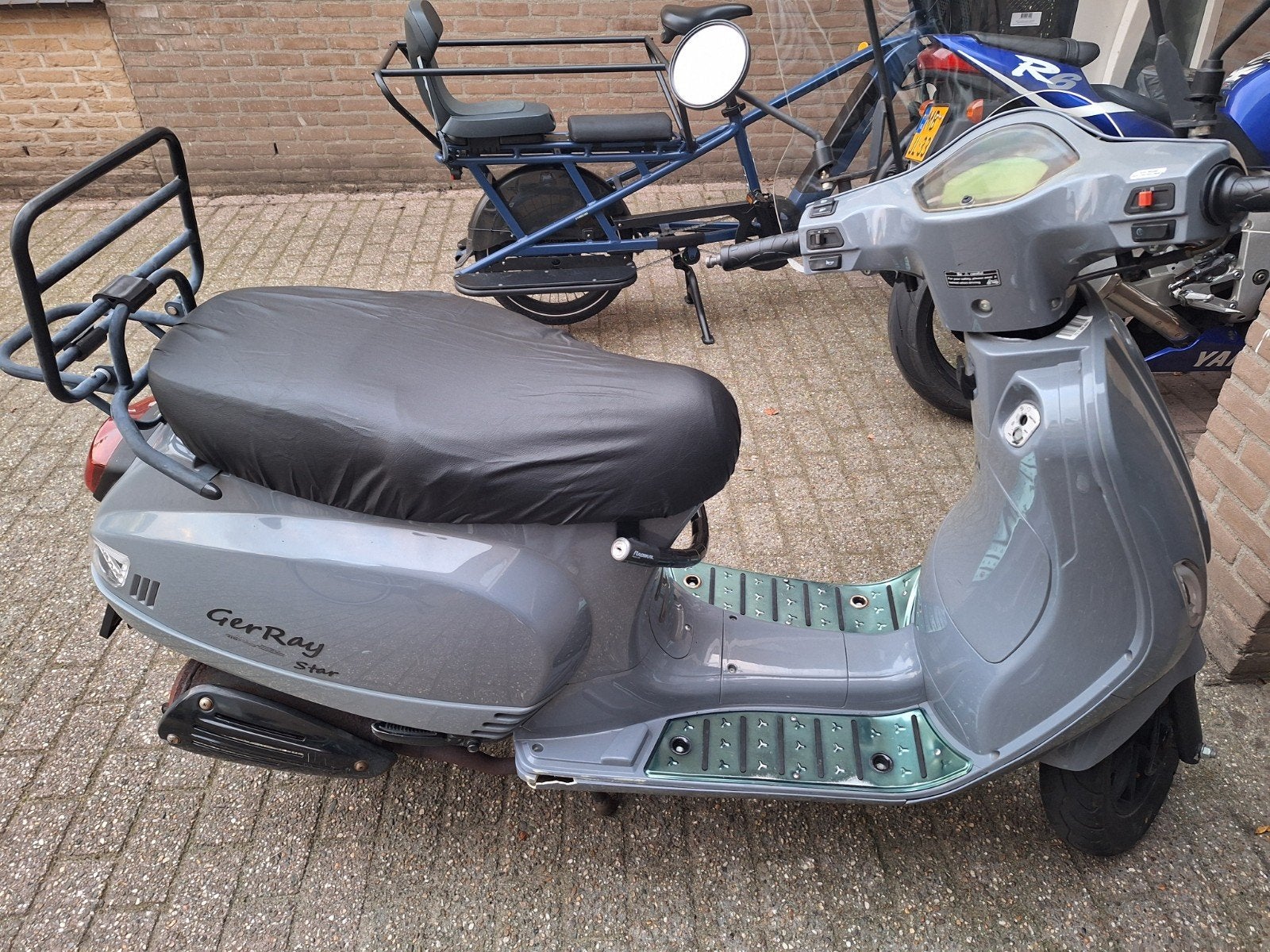 Scooter RG grijs, Ophalen