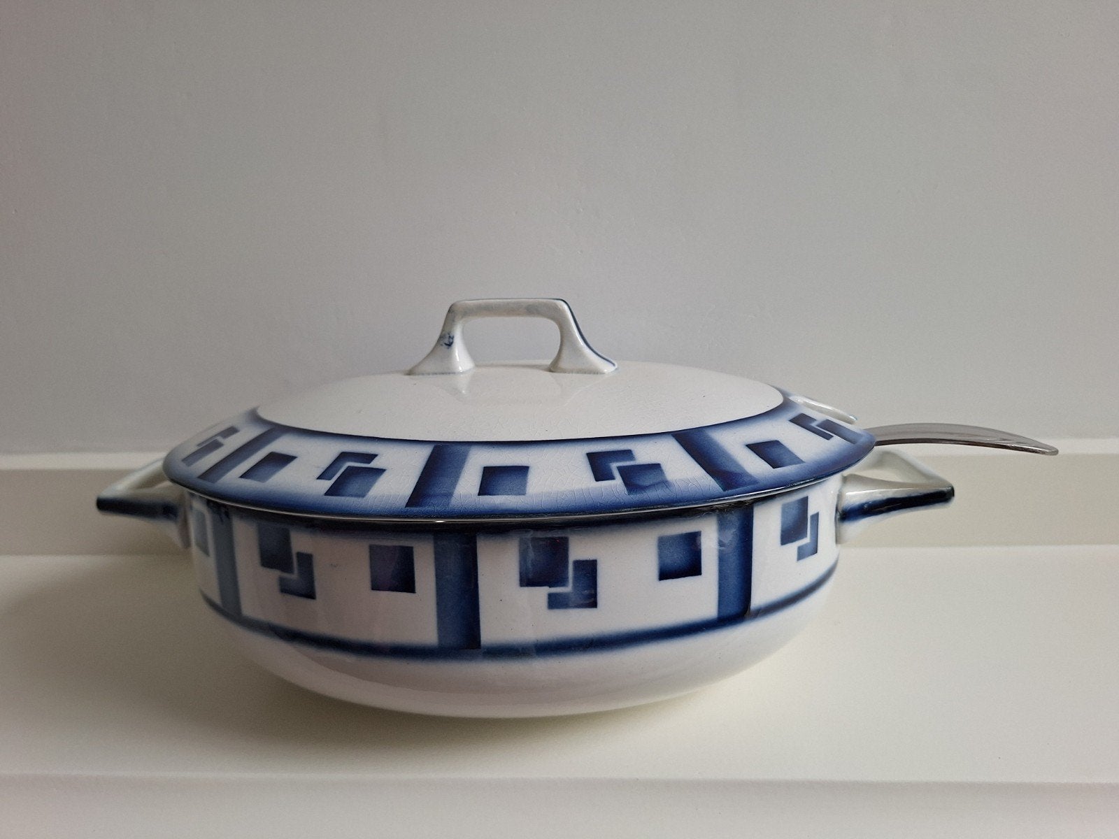 Dekschaal/Soepterrine Vlaams Aardewerk Decor Nimy, Ophalen of Verzenden