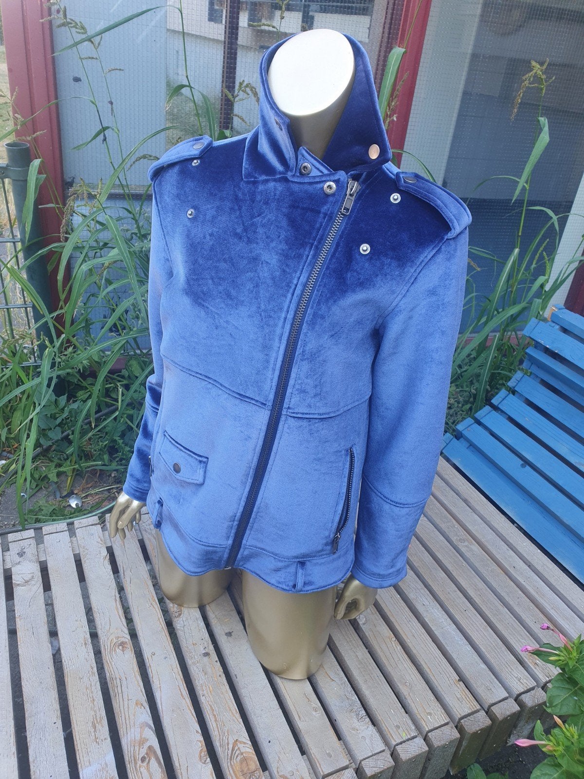 blauwe suède achtige jas maat:xs  merk: monki, Ophalen of Verzenden, Zo goed als nieuw, Maat 34 (XS) of kleiner, Blauw