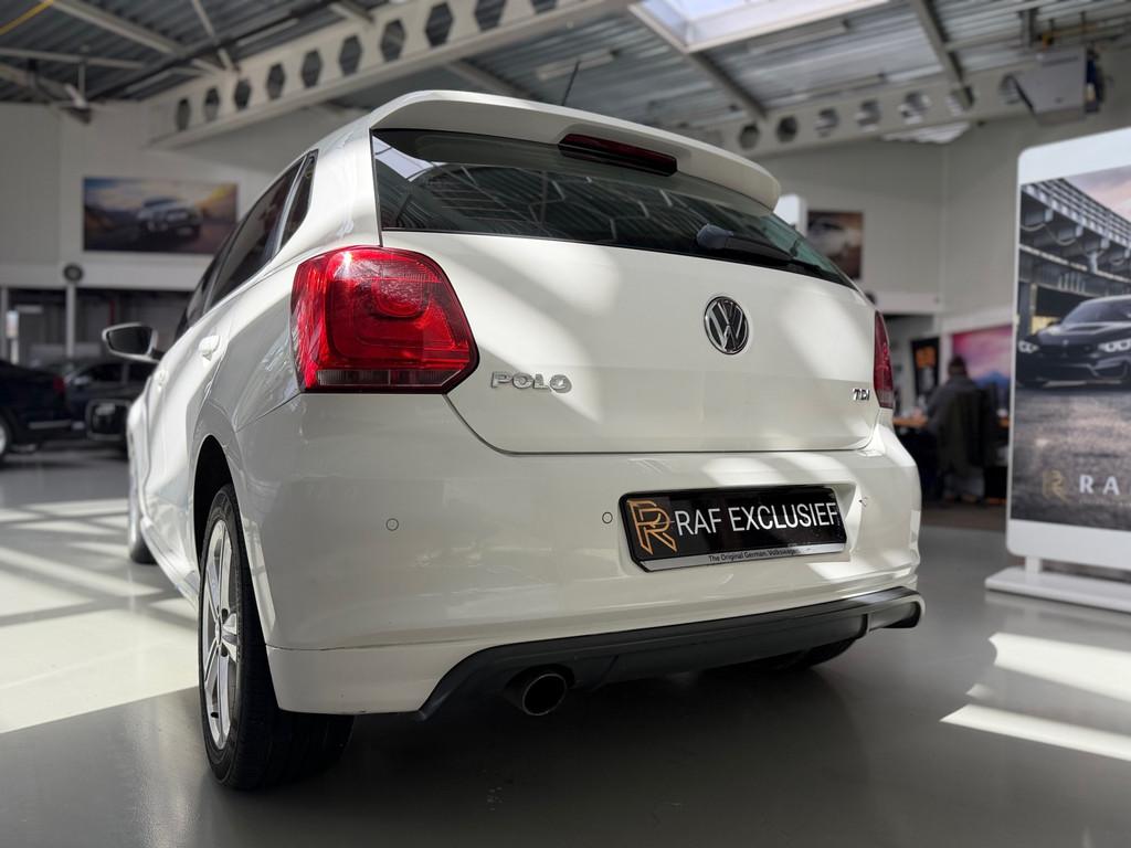 Volkswagen Polo 1.6 TDI BlueMotion Highline Edition, Gebruikt, Zwart, 4 cilinders, Wit