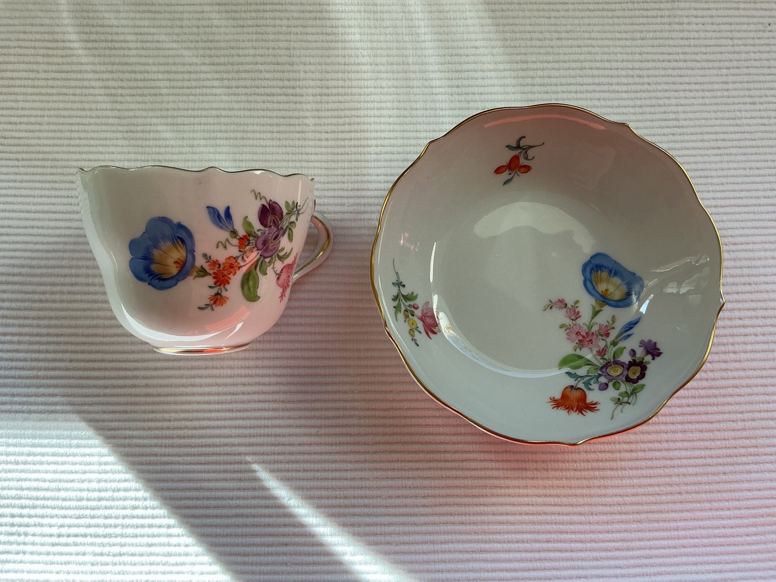 Antiek Meissen kleine porseleinen mokka Kop en Schotel, Antiek en Kunst, Antiek | Porselein, Ophalen of Verzenden
