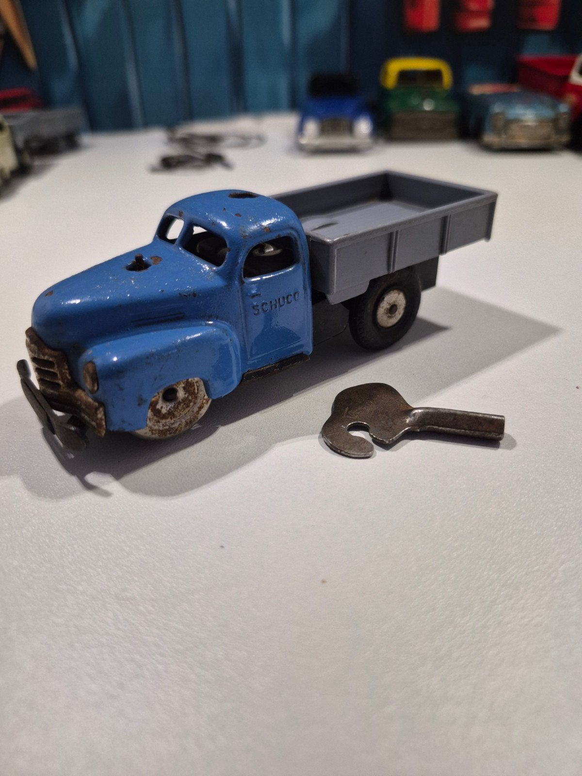 Vintage Schuco vrachtwagen met opwindmechanisme, Antiek en Kunst, Ophalen of Verzenden