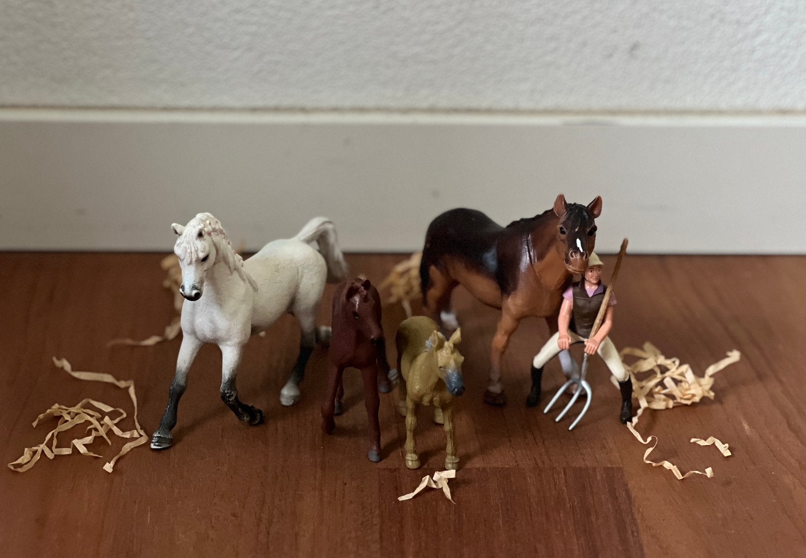 Sleigh set: 2 paarden, 2 veulens & 1 poppetje, Ophalen, Zo goed als nieuw, Paard, Beeldje of Figuurtje